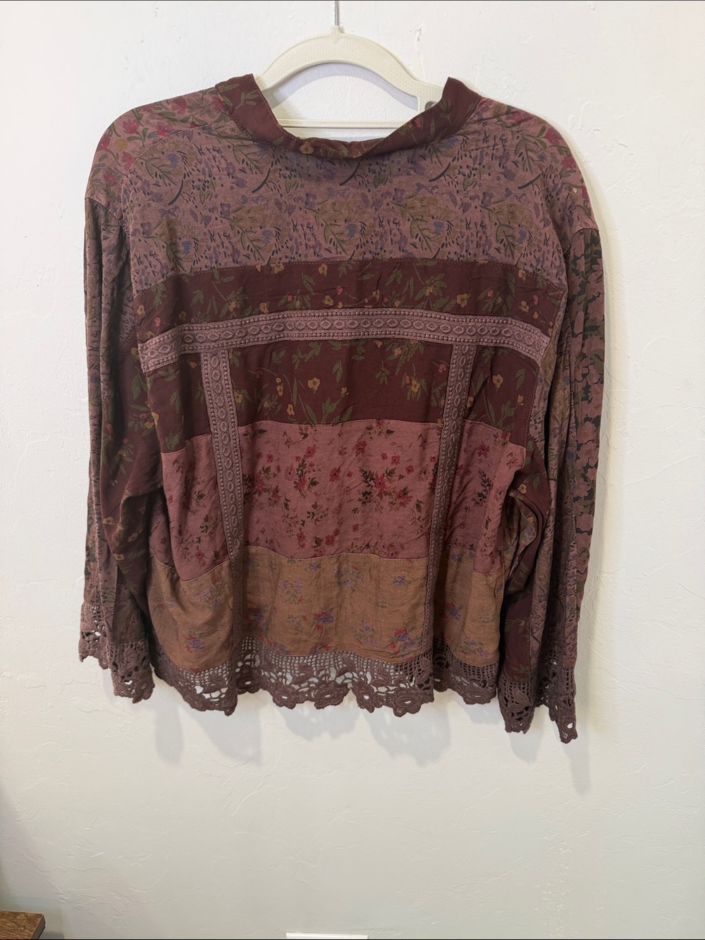 Young threads top - Picture 2 of 3